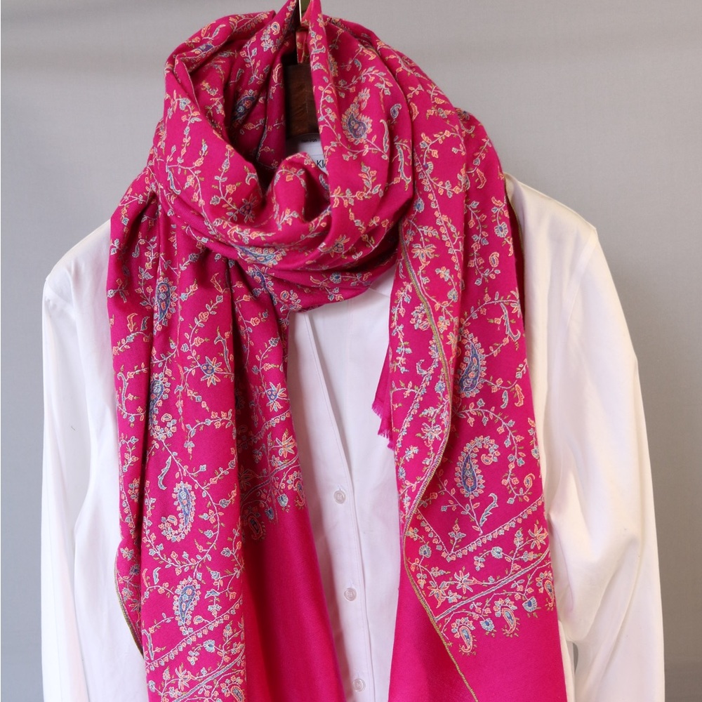 Handwoven 100% Pure Cashmere/Pashmina Shawl 
from its orgin Kashmir India.